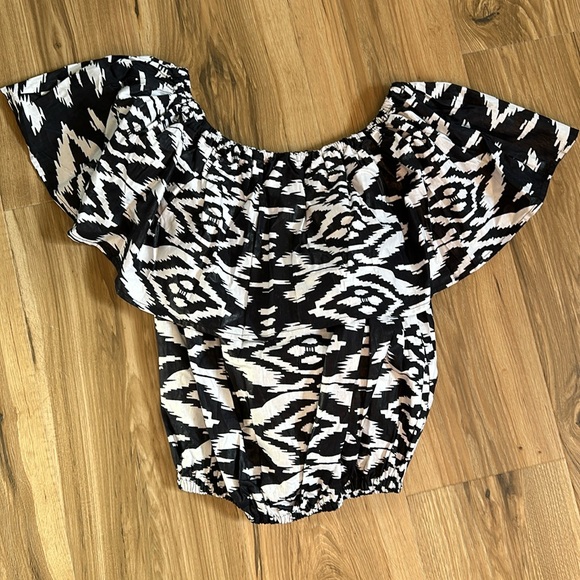 Print Off the Shoulder Top - Picture 1 of 3